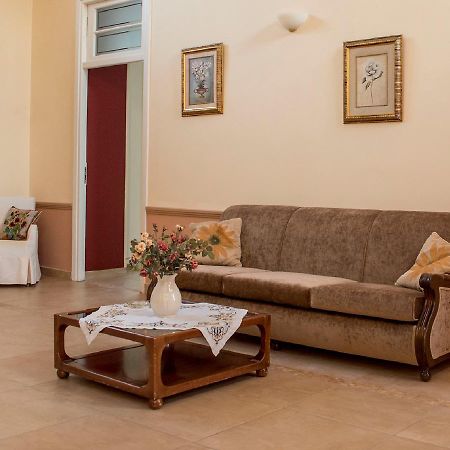 Hotel Oiti Loutra Ipatis Luaran gambar